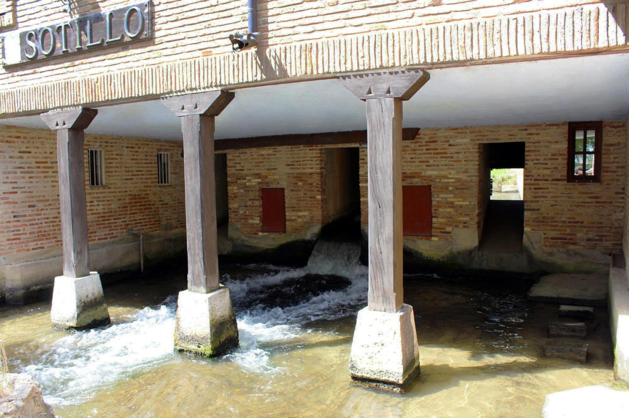 Molino El Sotillo Saldaña Exterior foto